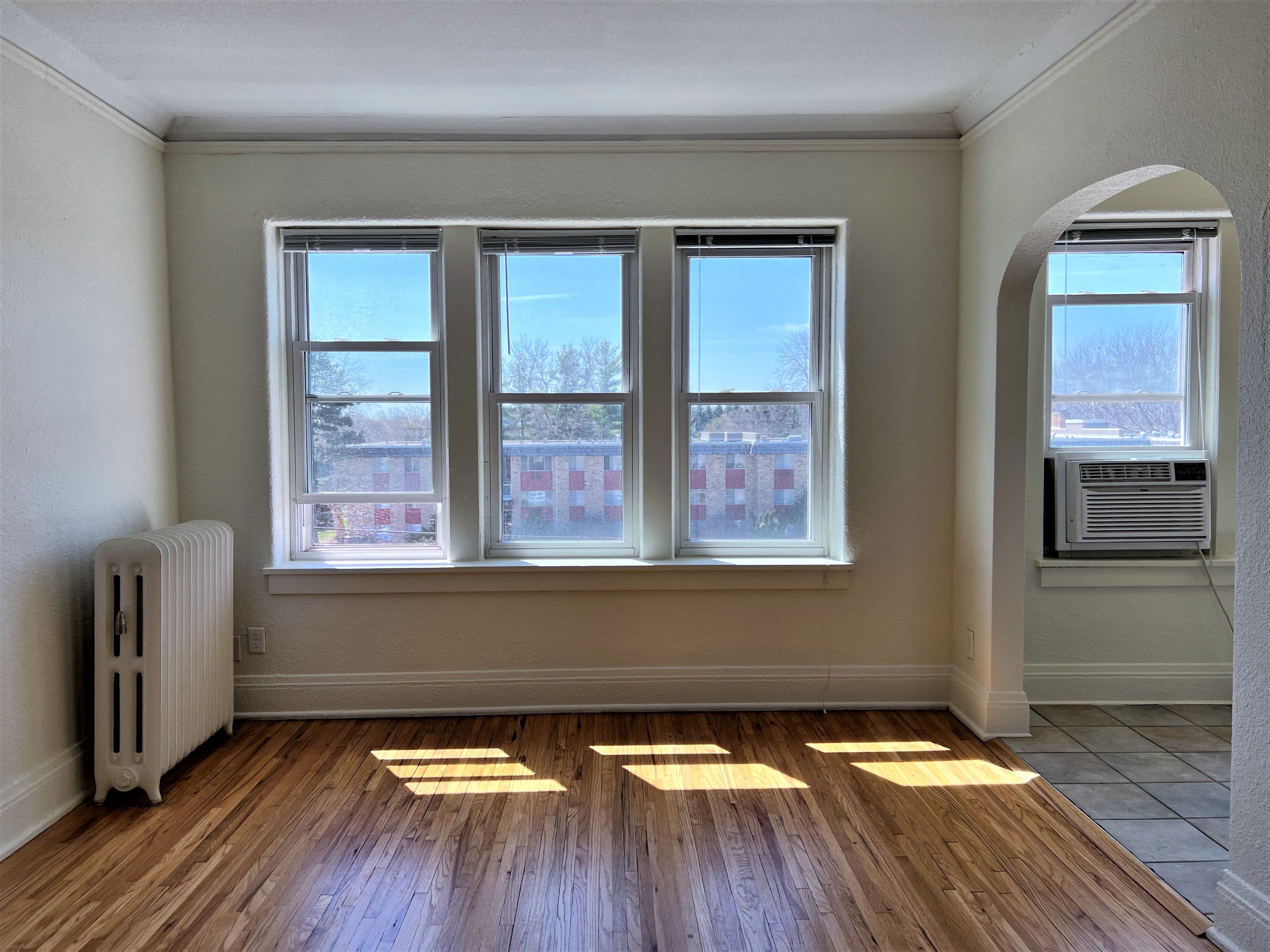 Randolph Apartments Image 5